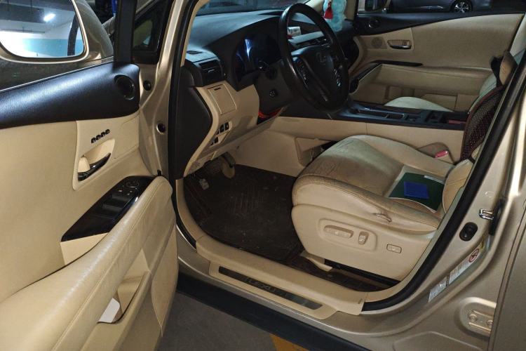 Used Lexus RX Classic 2011 270 Elegant Edition Driver Seat