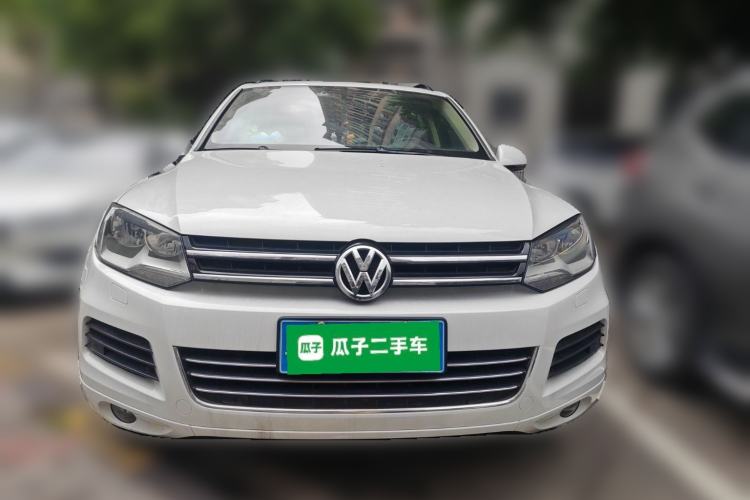 Used Volkswagen Touareg 2014 3.0 TSI New Edition Front