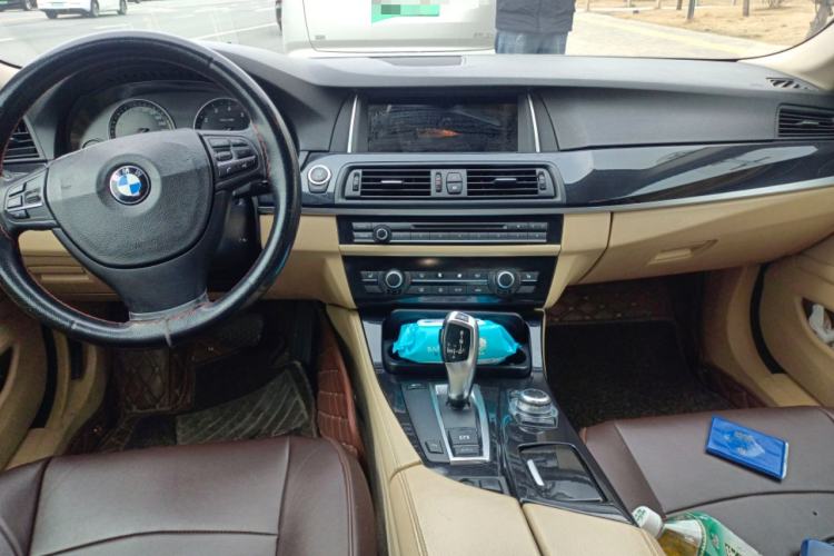 Used BMW 5 Series 2011 523Li Leading Model
