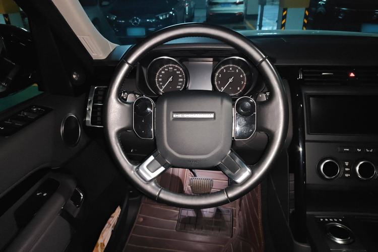 Used Land Rover Discovery 2019 2.0T SE