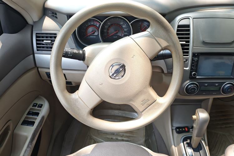 Used Nissan Sylphy 2012 Classic 1.6XE Automatic Comfort Edition Steering Wheel