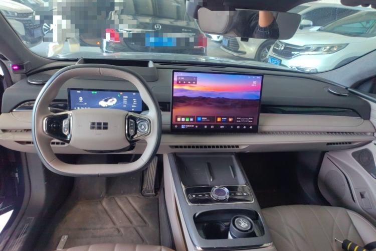 Used Geely Galaxy 8 2025 130km EM-P Starship Edition