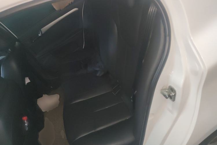 Used Roewe 350 2014 1.5L Automatic Xunda Edition
