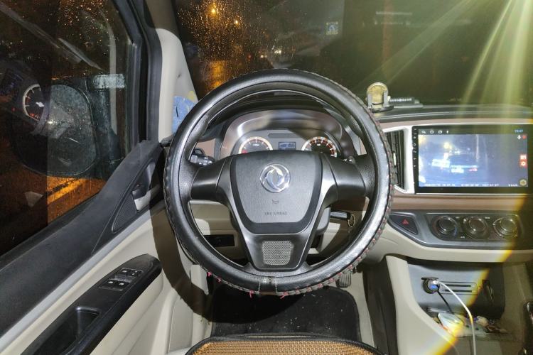 Used FORTHING Lingzhi 2020 M5L 1.6L Base Model 9 Seats Steering Wheel