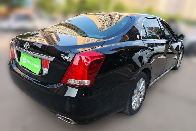 Used Toyota Crown 2010 2.5L Royal Leather Sunroof Edition
