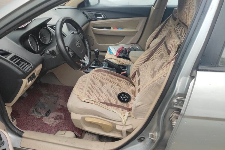 Used Bestune B50 2013 1.6L manual luxury version