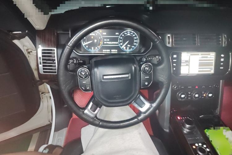 Used Land Rover Range 2015 3.0 SC V6 Vogue Steering Wheel