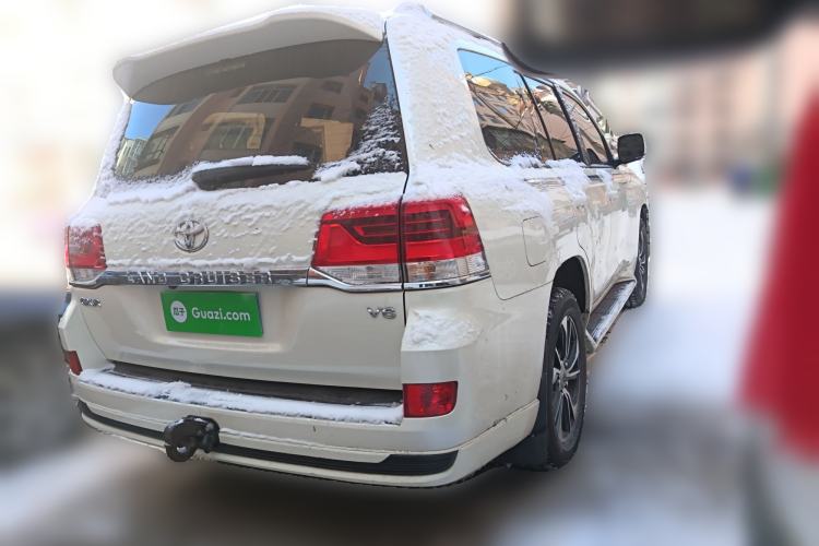 Used Toyota Land Cruiser 2019 4.0L Iron Wheels Refrigerator with Electric Base Basic Version—Middle East
