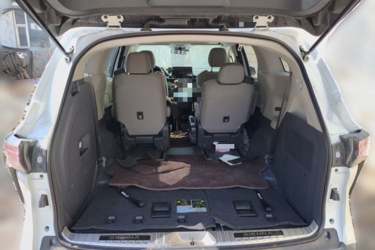 Used Toyota SIENNA 2026 Model 2.5L Dual-Engine Two-Wheel-Drive Comfort Edition Trunk