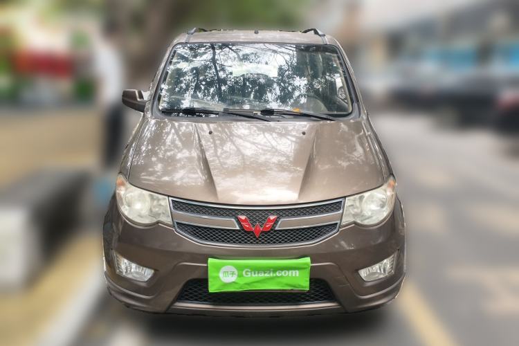 Used Wuling Hongguang 2014 1.5L S Standard Version Front