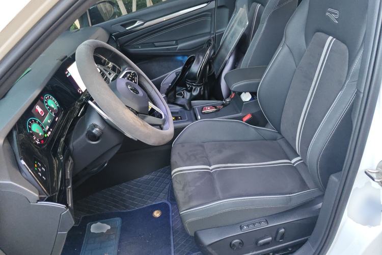 Used Volkswagen Golf 2023 Facelift 280TSI DSG R-Line Lite