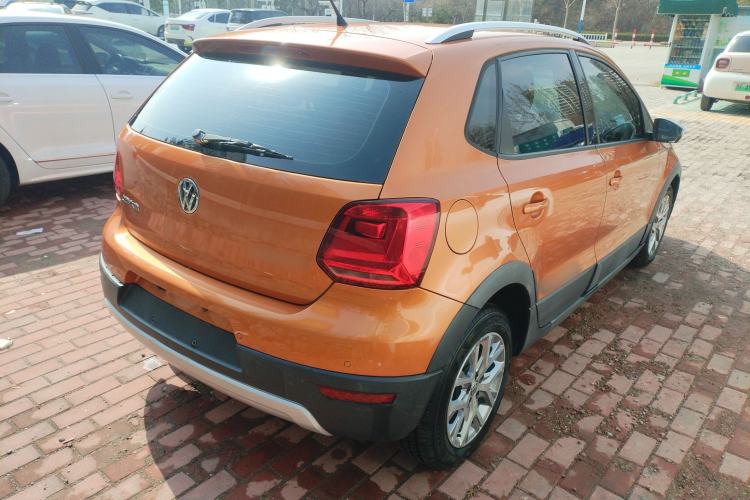 Used Volkswagen Polo 2014 1.6L Cross Polo Automatic
