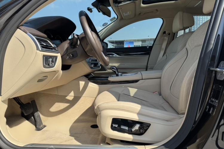 Used BMW 7 Series 2018 730Li Luxury Model Excellence Package