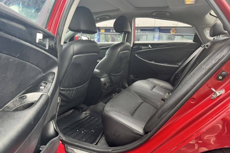 Used Hyundai Sonata 2014 2.4L Automatic Leading Edition China IV Standard
