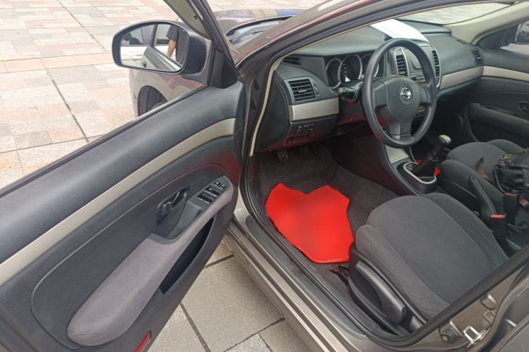 Used Nissan Sylphy 2016 Classic 1.6XE Manual Leading Edition Driver Seat