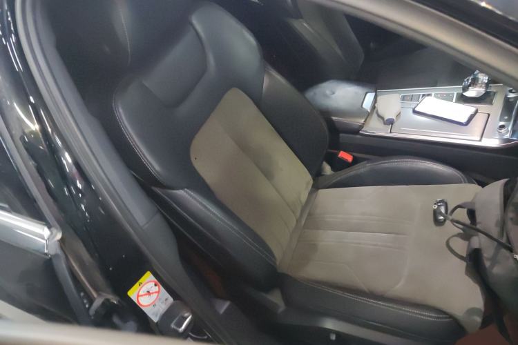 Used Audi A6L 2022 40 TFSI Luxury Dynamic Model
