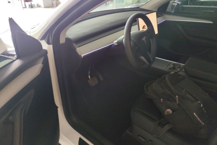 Used Tesla Model Y 2023 Rear-Wheel-Drive Version