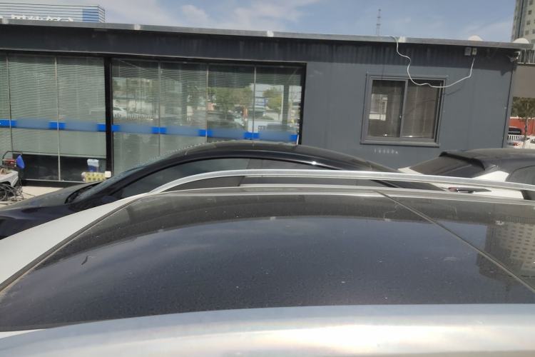 Used Roewe RX5 2018 20T Two-Wheel Drive Automatic Internet Smart Edition Roof