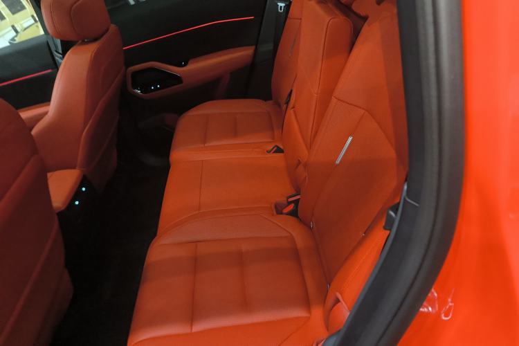 Used Ford Bronco 2026 Model Ink Diamond Range-Extended Left Rear Seat