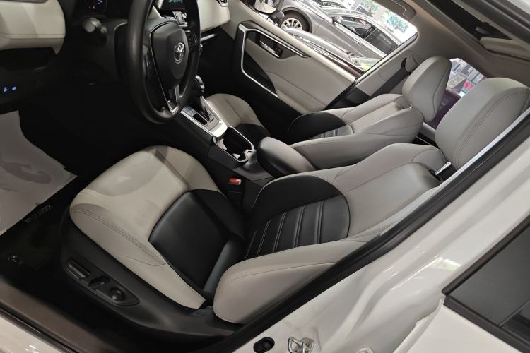 Used Toyota Wildlander 2020 2.0L CVT 4x4 Luxury Edition