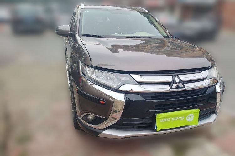 Used Mitsubishi Outlander 2018 2.0L Two-Wheel Drive Glory Edition 5 Seats
