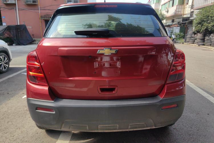 Used Chevrolet Trax 2016 1.4T Manual Two-Wheel Drive Comfort Version with Sunroof