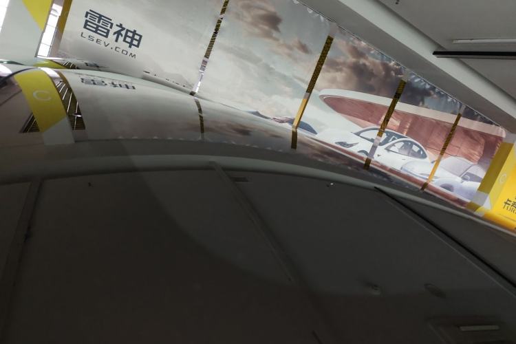 Used Tesla Model Y 2025 Rear-Wheel-Drive Version
