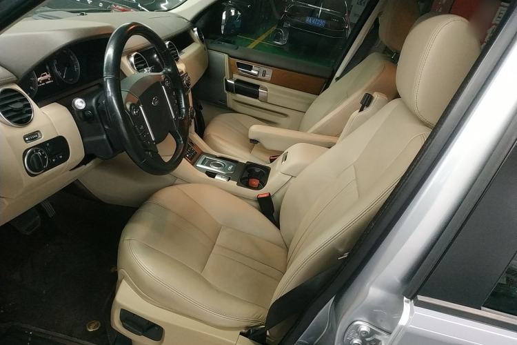 Used Land Rover Discovery 2016 4th Generation 3.0 V6 SC SE
