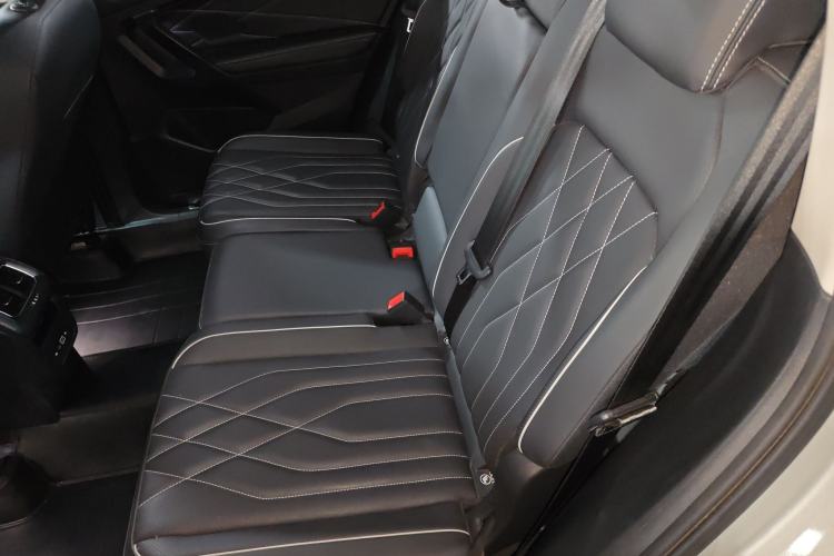 Used Volkswagen Tiguan L 2023 330TSI Automatic Two-Wheel Drive R-Line Enjoyment Edition
