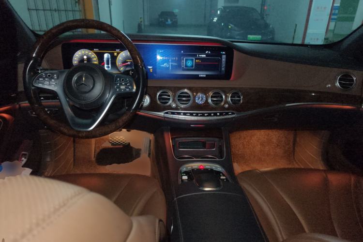 Used Mercedes-Benz S-Class 2019 S 350 L Executive Edition Center Console