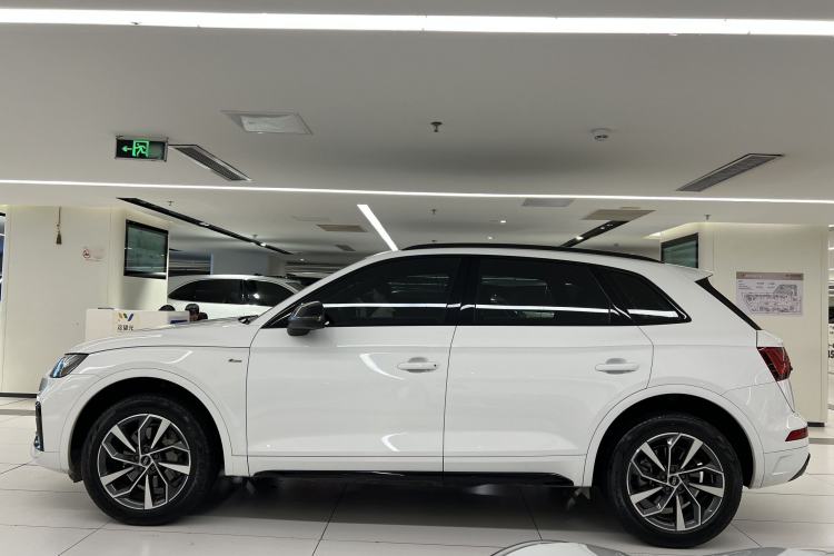 Used Audi Q5L 2023 40T Luxury Dynamic Model Exterior 4