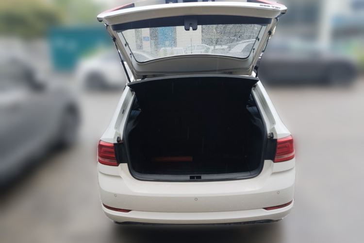 Used Volkswagen Santana 2015 HaoNa 230TSI DSG Comfort Model Trunk