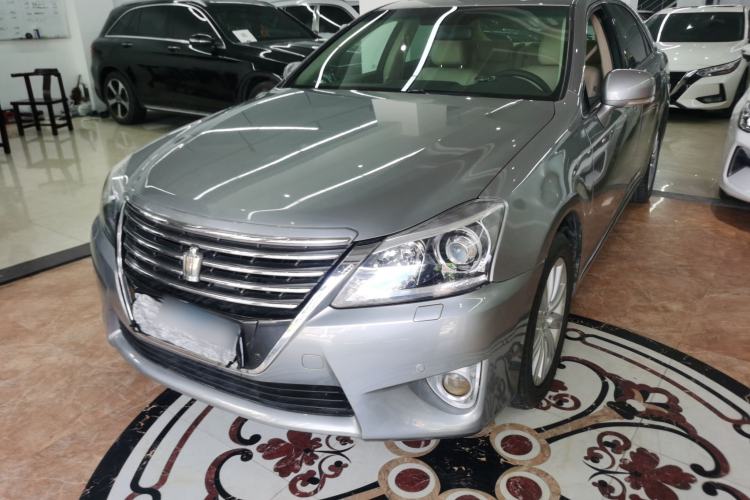 Used Toyota Crown 2012 2.5L Royal Leather Edition
