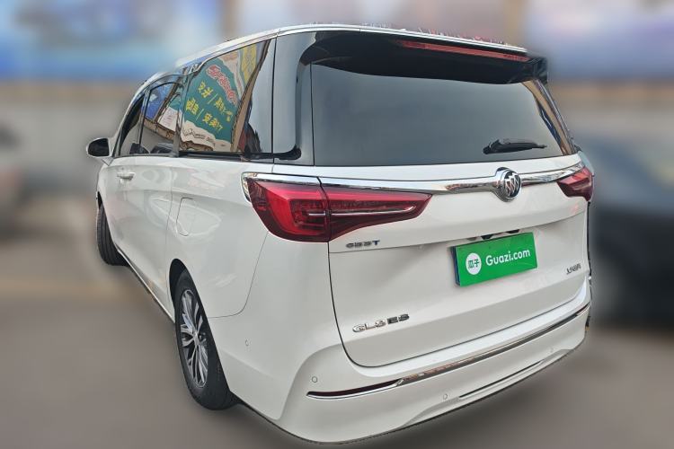 Used Buick GL8 2022 ES Landtrek 653T Luxury Edition