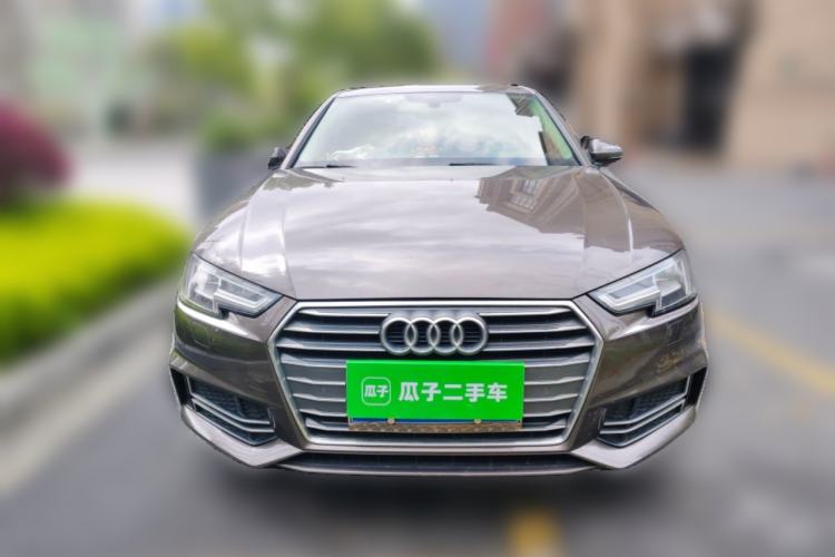Used Audi A4L 2018 30th Anniversary Edition 40 TFSI Fashion Model

