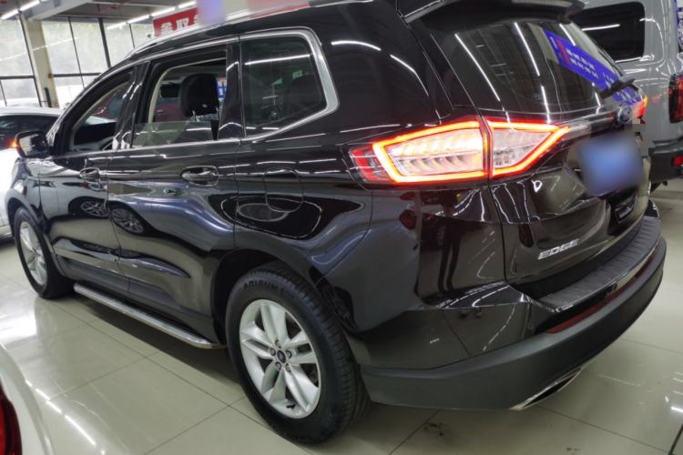 Used Ford Edge 2018 Facelifted EcoBoost 245 Two-Wheel-Drive Platinum Edition 5 Seats China V Emission Standard
