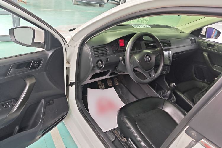 Used Volkswagen Santana 2016 1.6L Manual Fashion Edition