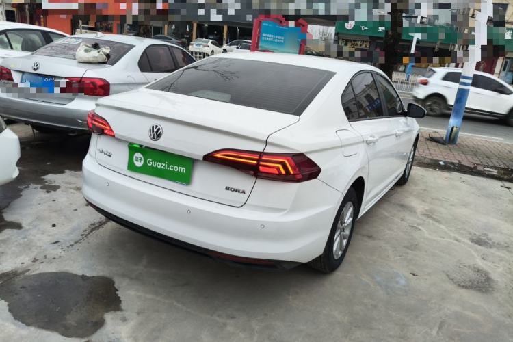 Used Volkswagen Bora 2020 1.5L Manual Fashion Edition
