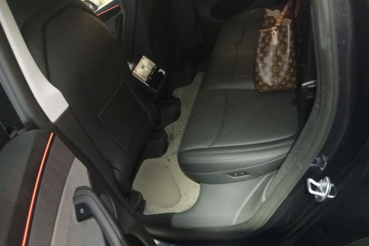 Used Tesla Model Y 2025 Rear-Wheel-Drive Version