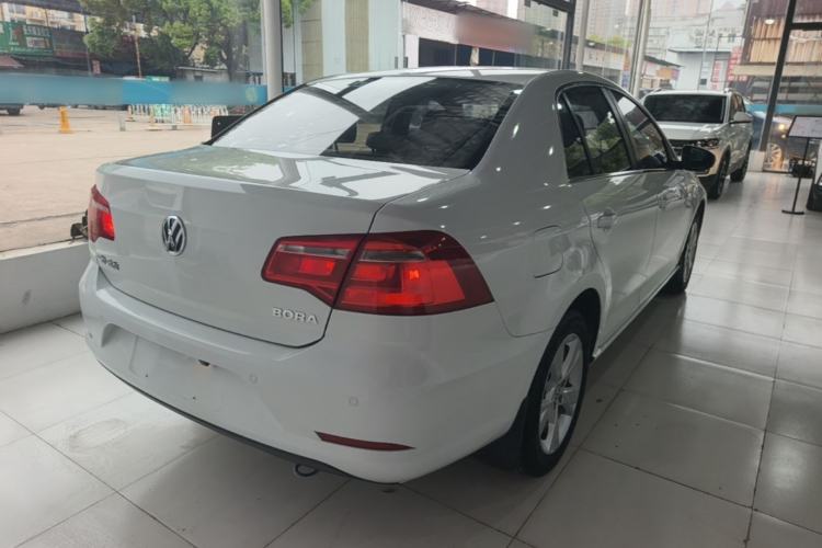 Used Volkswagen Bora 2014 1.6L Automatic Comfort Model Rear Right 45 Deg