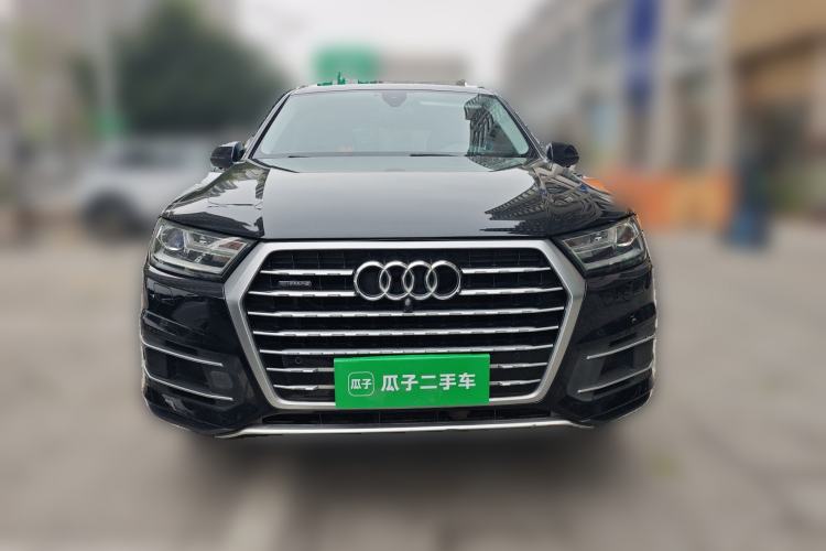 Used Audi Q7 
