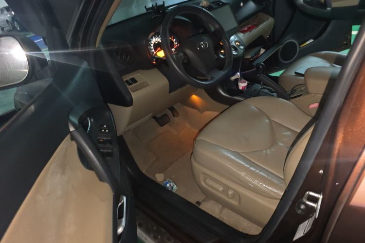 Used Toyota RAV4 2012 Luxurious 2.4L Automatic 4x4 with Stylish Features Driver Seat