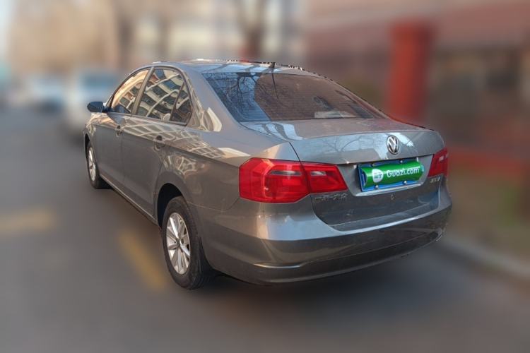 Used Volkswagen Jetta 2015 1.4L Manual Fashion Model