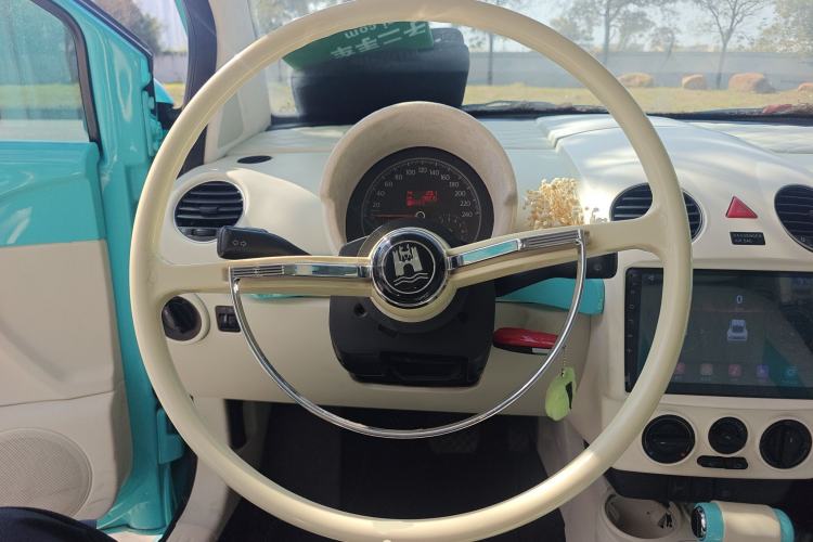 Used Volkswagen Beetle 2010 1.6 AT
