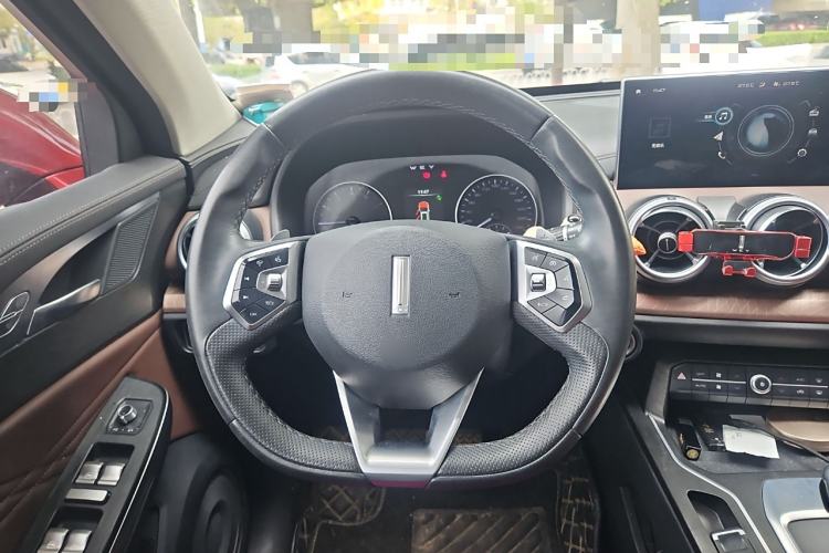 Used Wey VV5 2020 1.5T Two-Wheel Drive Color Pioneer
