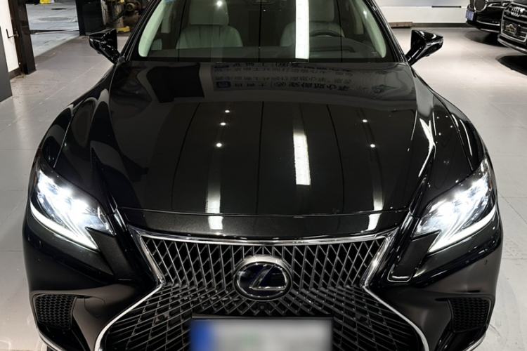 Used Lexus LS 2018 500h Executive Edition China VI Exterior 4