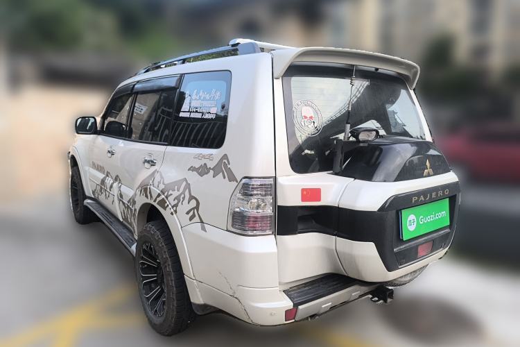 Used Mitsubishi Pajero 