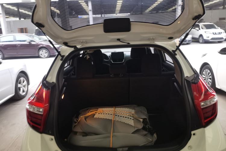 Used Toyota YARiS L Zhi Xuan 2019 1.5E CVT Dynamic Edition China VI compliant Trunk