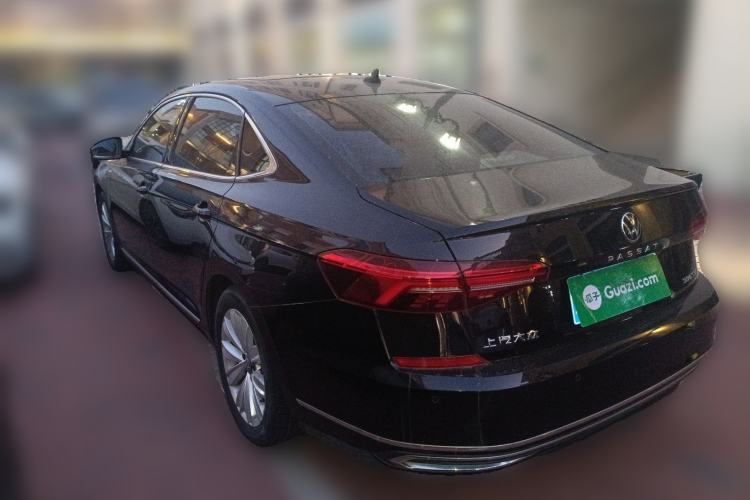 Used Volkswagen Passat 2020 Facelift 330TSI Elite Edition China VI Standard