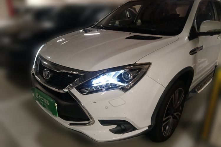 Used BYD Tang New Energy 2017 2.0T All-Wheel Drive Hyatt Model